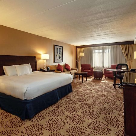 ดับเบิลทรี บาย ฮิลตัน พิตส์เบิร์ก มอนโรวิลล์ คอนเวนชั่น เซ็นเตอร์ Hotel ภายนอก รูปภาพ