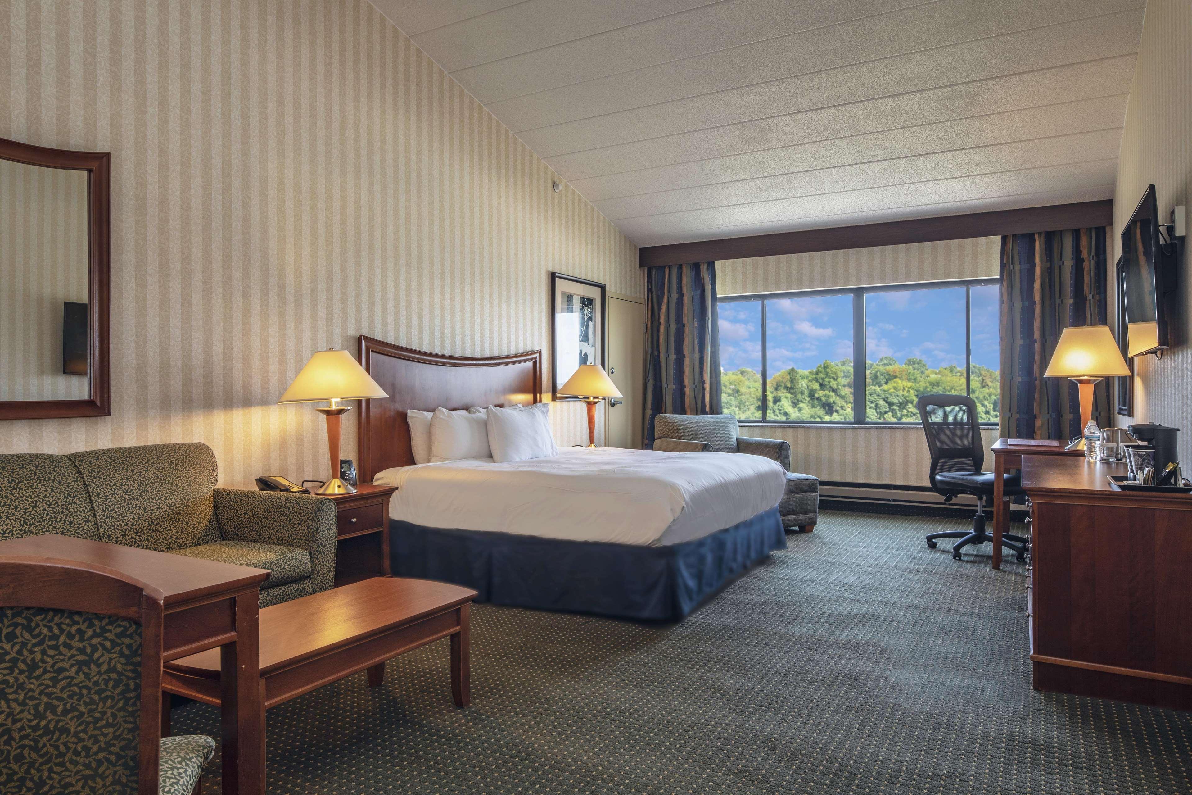 ดับเบิลทรี บาย ฮิลตัน พิตส์เบิร์ก มอนโรวิลล์ คอนเวนชั่น เซ็นเตอร์ Hotel ภายนอก รูปภาพ