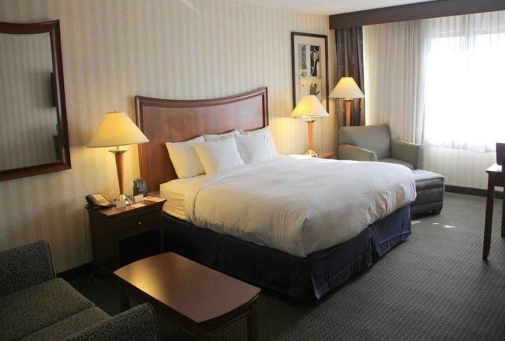 ดับเบิลทรี บาย ฮิลตัน พิตส์เบิร์ก มอนโรวิลล์ คอนเวนชั่น เซ็นเตอร์ Hotel ภายนอก รูปภาพ